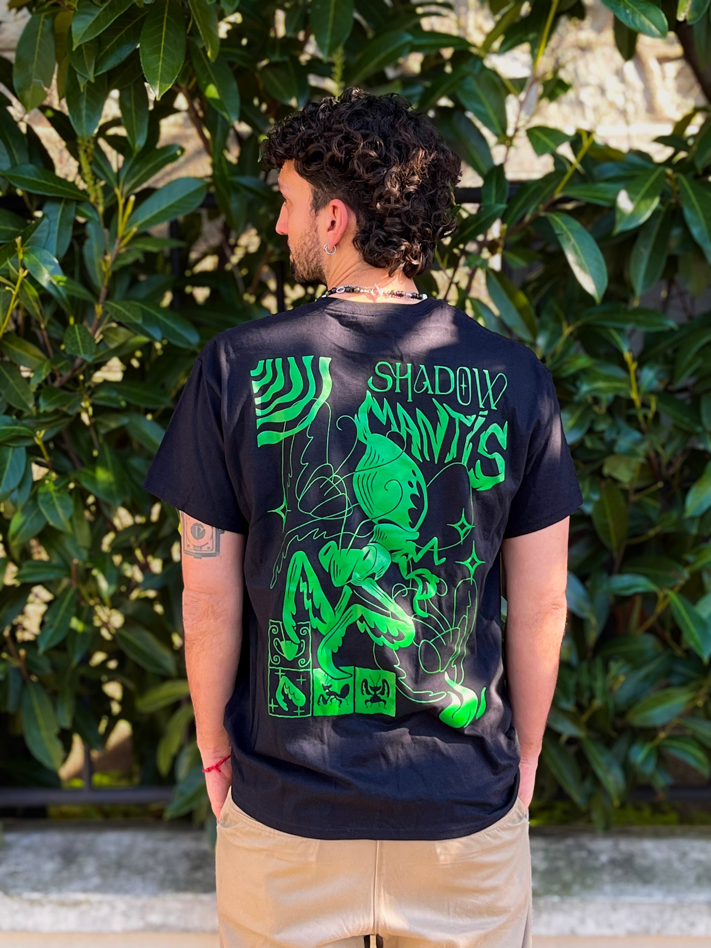 SHADOW MANTIS